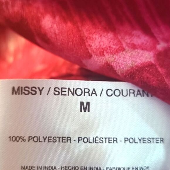 Gloria Vanderbilt Red, White,Pink Blouse, Grommets & Chain Neckline, Size Medium - Picture 9 of 9